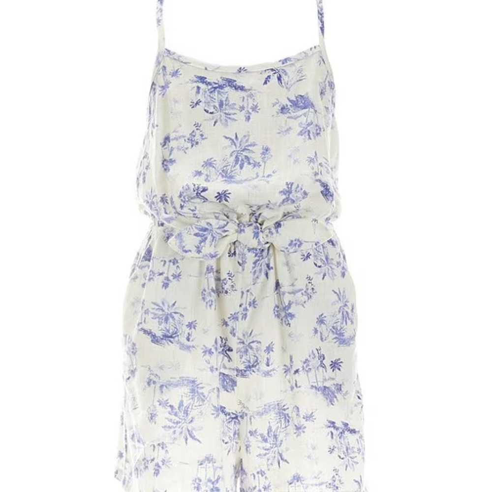 Girls, spaghetti strap sensed waste, romper with pockets, size medium